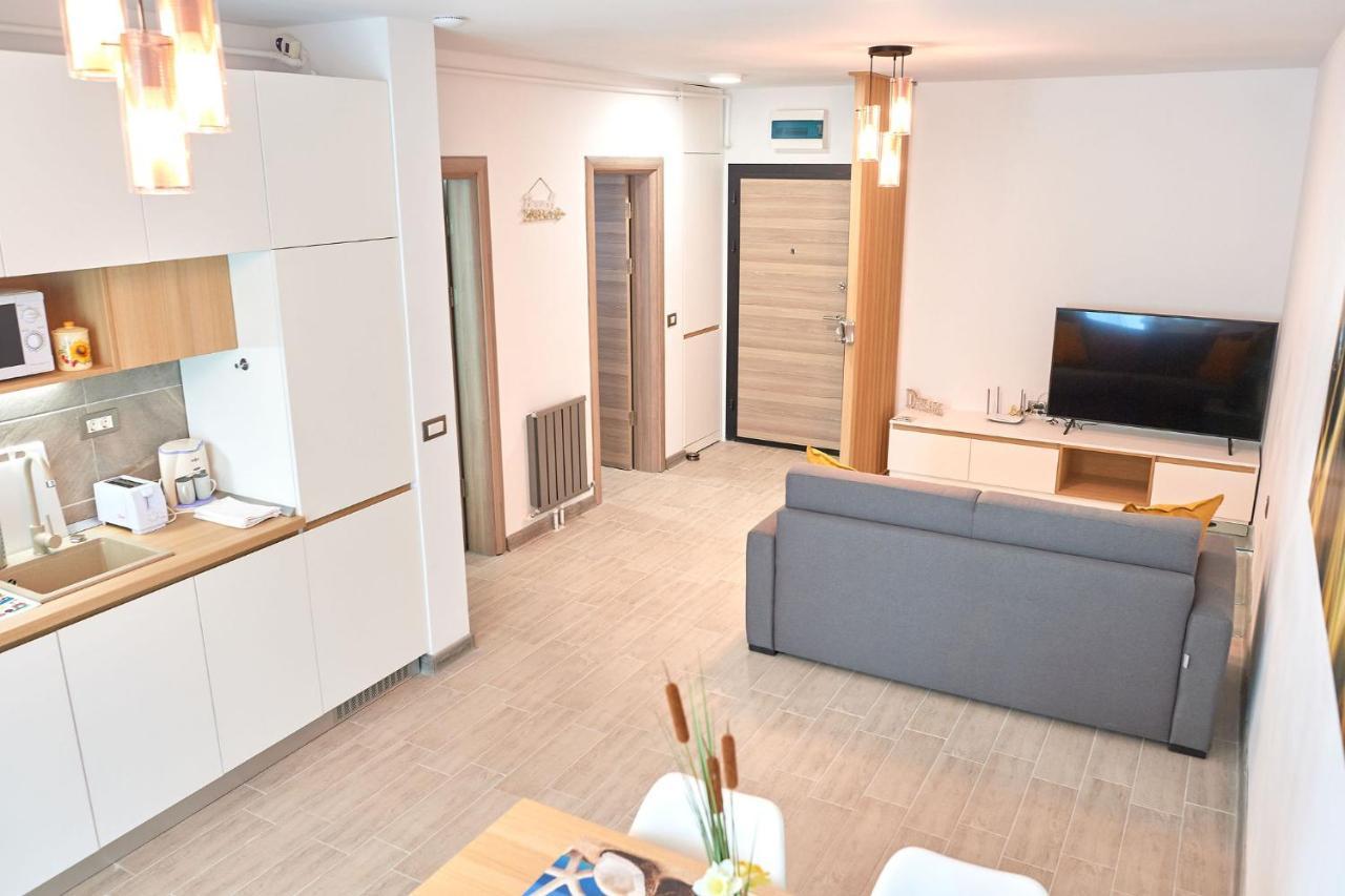 Opal Luxury Apartment 92 Spa N Pool Beach Resort นาโวดาริ ภายนอก รูปภาพ