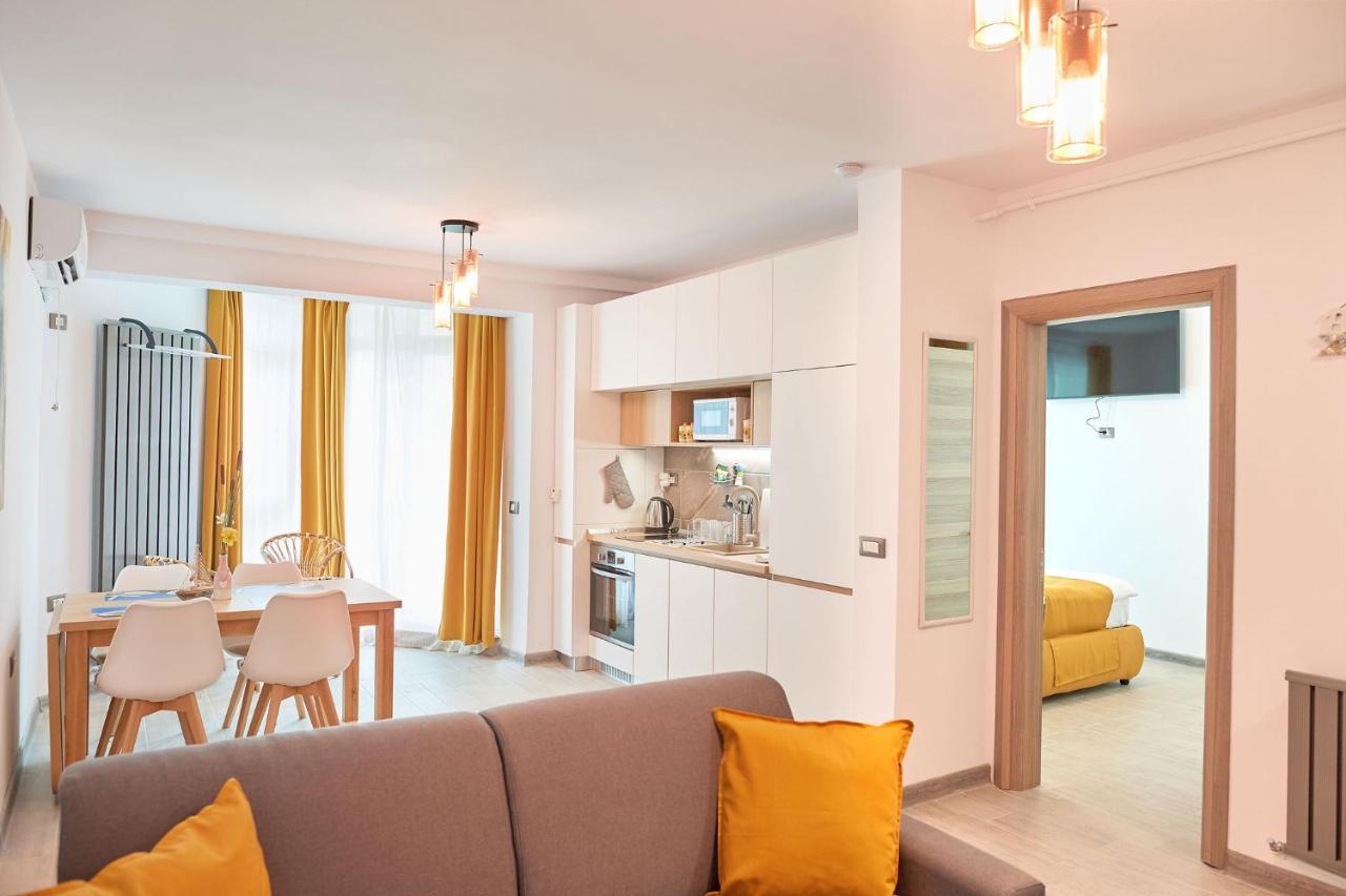 Opal Luxury Apartment 92 Spa N Pool Beach Resort นาโวดาริ ภายนอก รูปภาพ